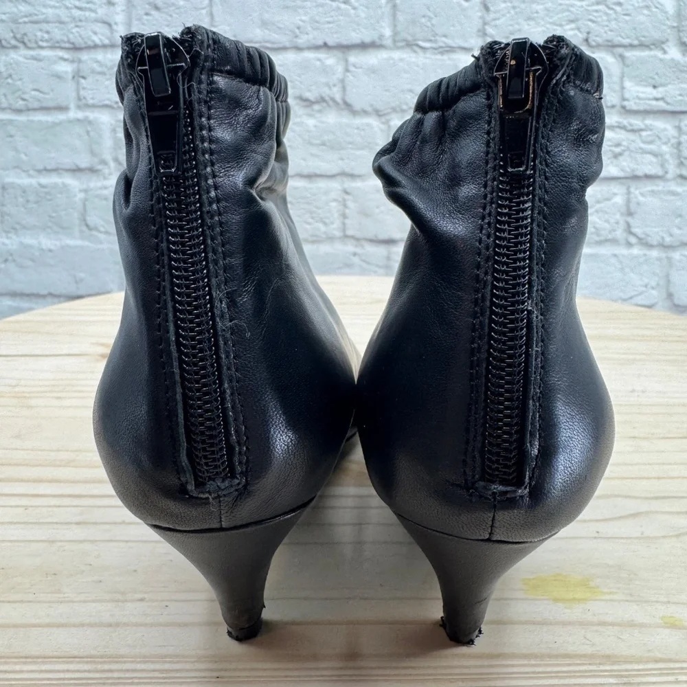 JEFFREY CAMPBELL Women's Black Zosia Kitten Heel Booties Elastic Ankle Sz 7.5